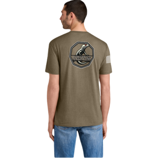 Back view of a man wearing an olive T-shirt with a large patch on the back featuring a stylized lizard and the text 'LIZARDTEAM' inside a shield frame.
